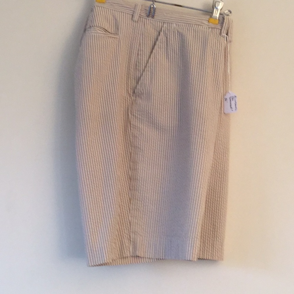 Fabulous POLO RALPH LAUREN seersucker shorts 36
